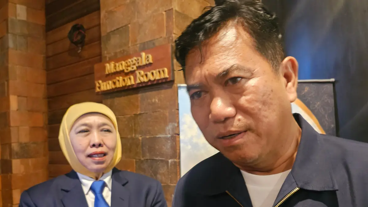 Gubernur Jawa Timur periode 2025–2030, Khofifah Indar Parawansa (kiri) menyoroti potensi besar sektor peternakan Bali untuk mendukung target swasembada daging nasional.  (Istimewa) 