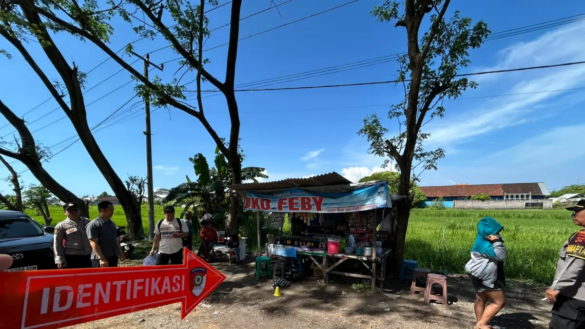 Polisi mendatangi TKP kasus pemerkosaan anak di Jalan Ida Bagus Mantra. (Foto Humas Polres Klungkung)