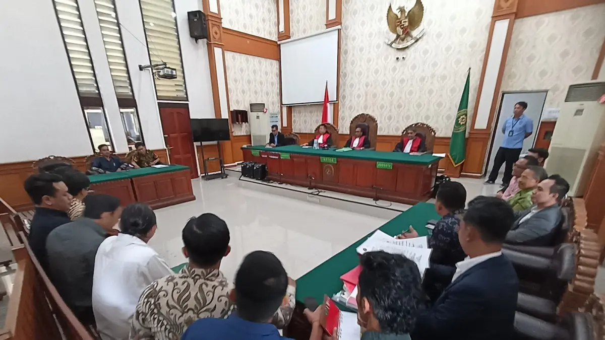 Sidang perdana gugatan yang dilayangkan pengacara Togar Situmorang terhadap tiga media di Bali.  Sidang perdana berlangsung di Pn Denpasar, kemarin.