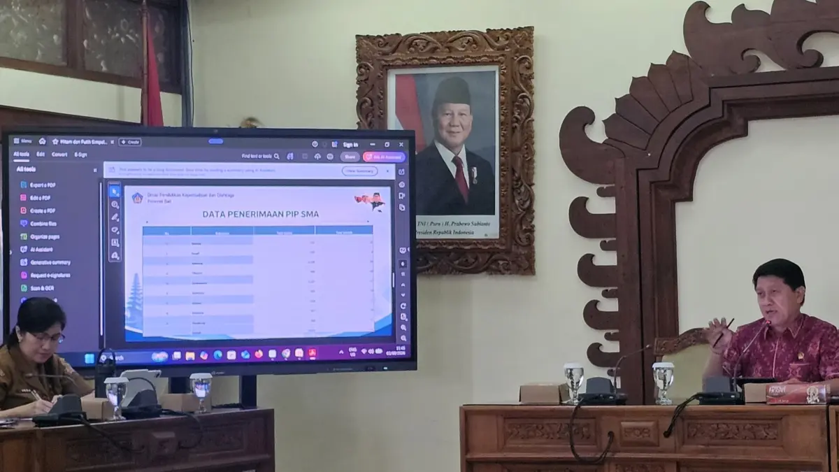 Rapat kerja Komisi IV DPRD Provinsi Bali bersama Dinas Pendidikan, Kepemudaan, dan Olahraga (Disdikpora) Provinsi Bali di Gedung DPRD Bali, Denpasar, Senin (3/8) kemarin.(Foto Ni Kadek Novi Febriani)