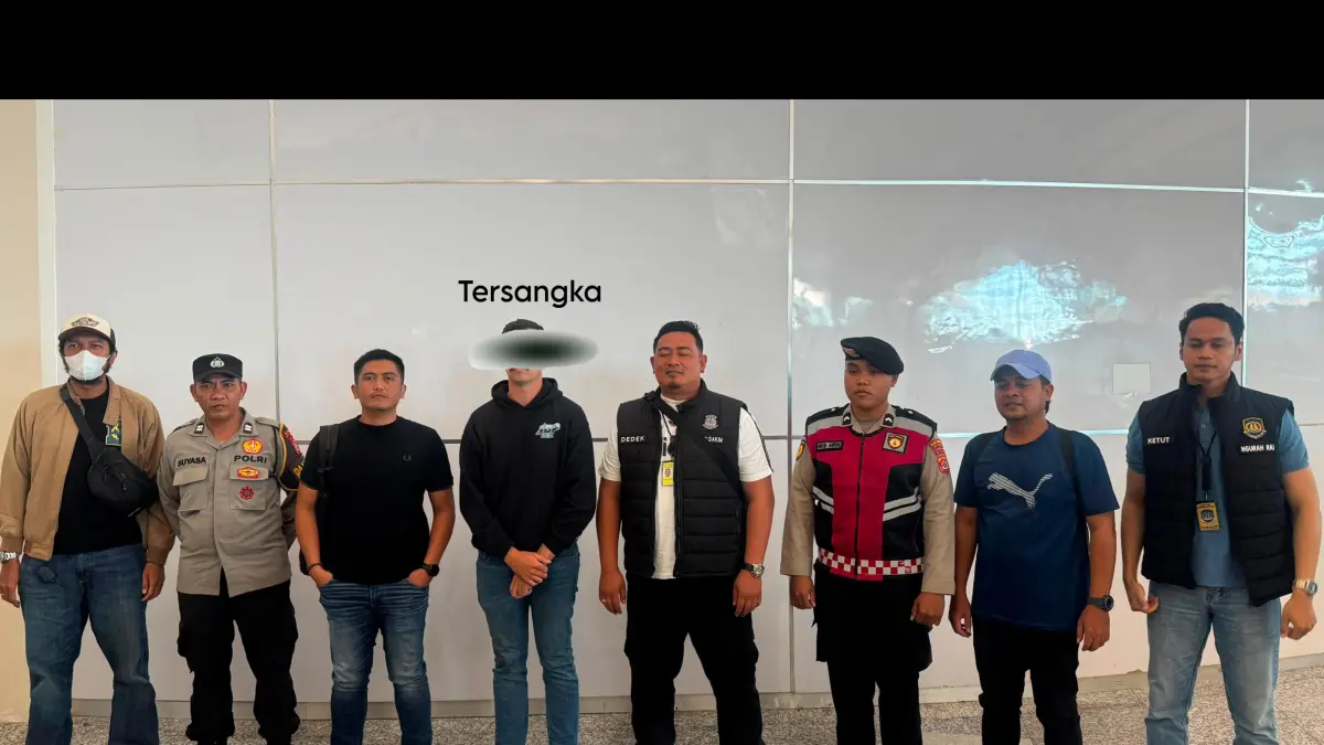 WNA Australia berinisial BA (27) diamankan personel Satreskrim Polres Badung di Bandara I Gusti Ngurah Rai sebelum sempat kabur ke negaranya.(Istimewa)