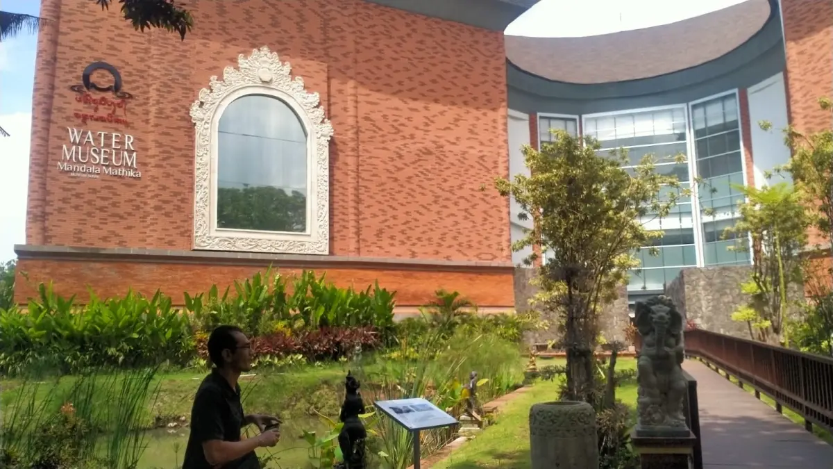 Kondisi Museum Subak Tabanan atau Water Museum Mandala Mathika, Jalan Gatot Subroto, Banjar Dinas Sanggulan, Desa Banjar Anyar, Kecamatan Kediri, Tabanan — dibangun megah namun belum dibuka untuk umum.(Foto Juliadi)