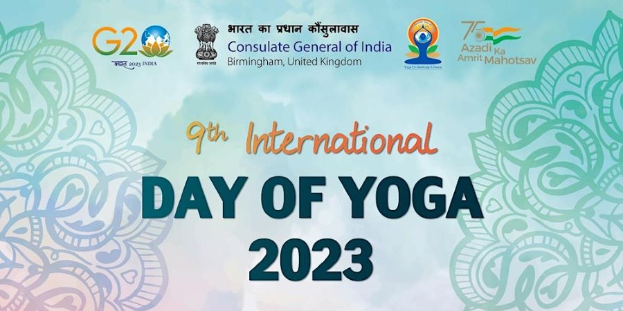 MASAL: Baner perayaan 9th International Day of Yoga 2023 yang akan diselenggarakan secara masal di Lapangan Puputan Margarana Niti Mandala Renon, Denpasar, 21 Juni 2023.