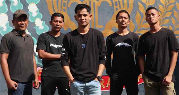 ROOTSKU : Warga Binaan Rutan Kelas II B Klungkung membentuk band Rootsku yang merilis single : Dari Kamar Ini.