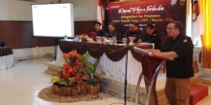 Rapat pleno Komisi Pemilihan Umum (KPU) Buleleng membahas penetapan Daftar Pemilih Tetap.