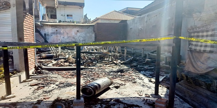 Kondisi Restoran La Cocina Mexicana di Pantai Amed Desa Purwakerti, Kecamatan Abang usai mengalami kebakaran pada Sabtu (24/6) dini hari.