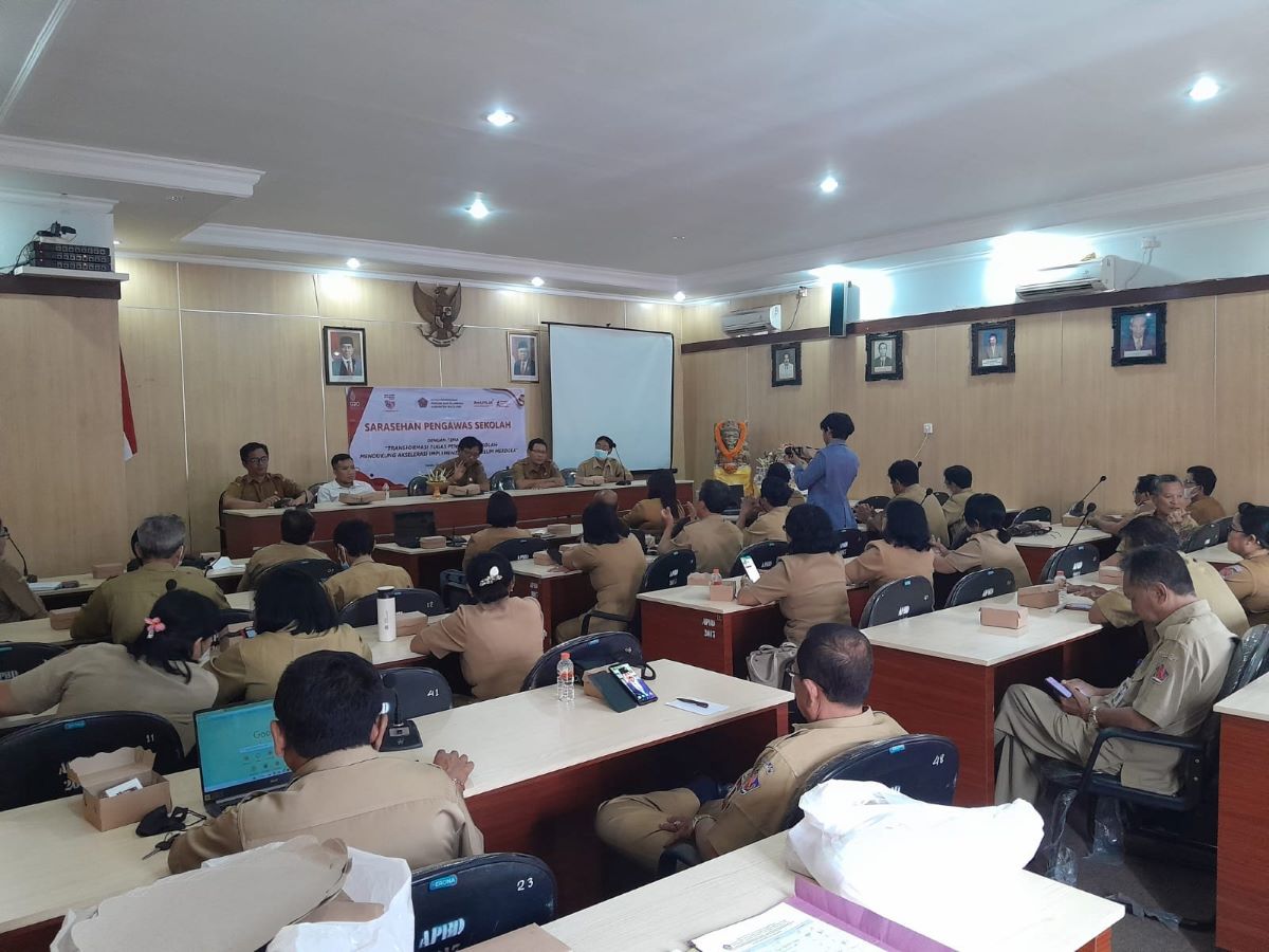 PERLU TAMBAHAN PERSONALIA: Sarasehan pengawas sekolah di Disdikpora Buleleng belum lama ini.