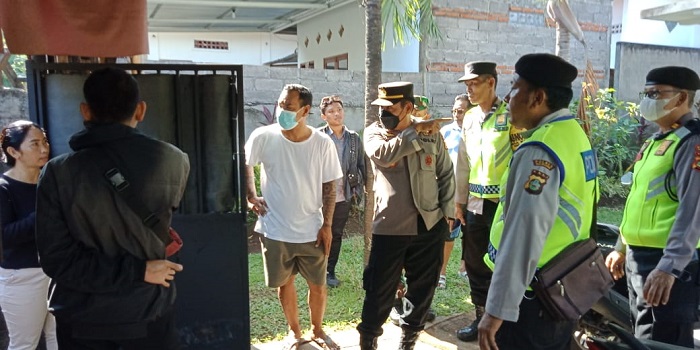 Lokasi penemuan jenazah yang diduga meninggal karena sakit di Desa Kaliasem, Kecamatan Banjar.