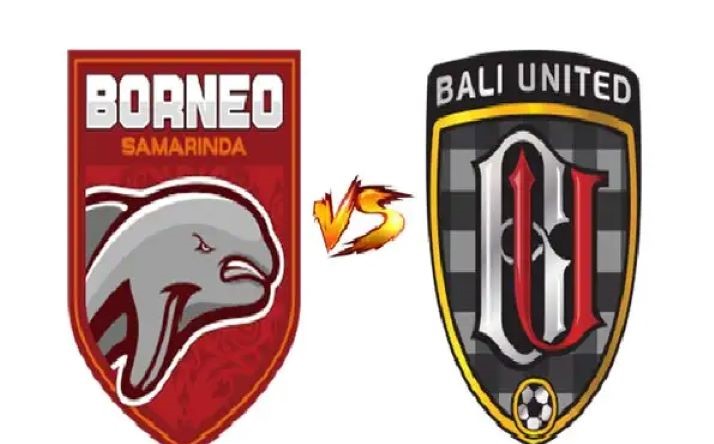 PERSHABATAN: Baner dan logo Borneo FC dan Bali United FC