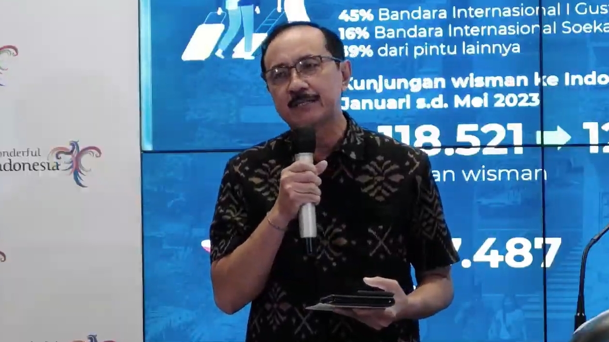 CARI SOLUSI: Kepala Dinas Pariwisata Bali, Tjok Bagus Pemayun menjelaskan skema pariwisata Bali kedepan