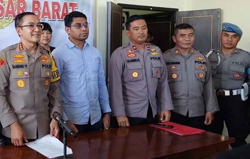 BEBERKAN PENYIDIKAN : Kapolresta Denpasar Kombespol Bambang Yugo Pamungkas didampingi Kasat Reskrim Kompol Losa Lusiano Araujo dan jajarannya.