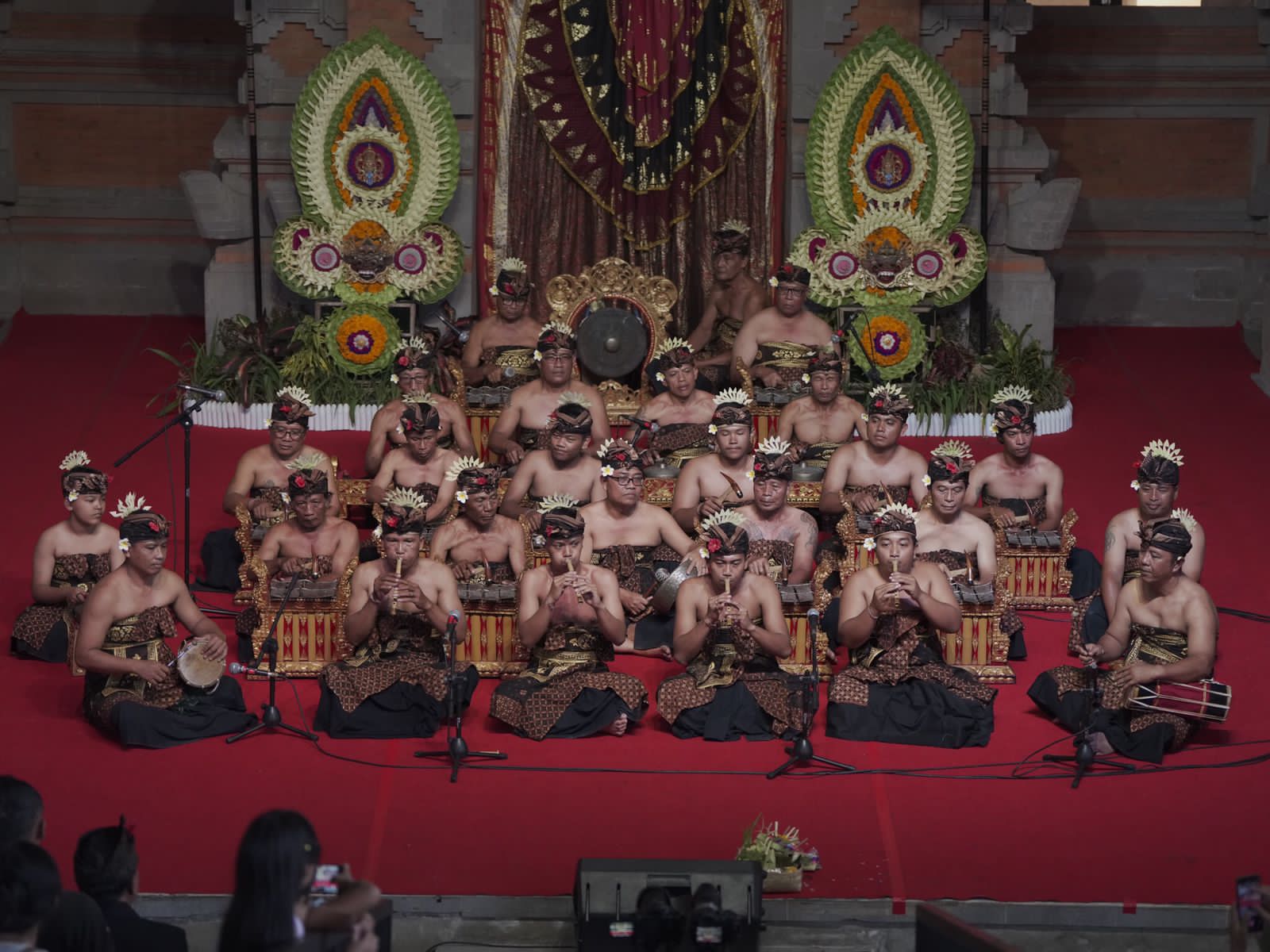 REKONSTRUKSI: Sanggar Seni Sekar Tunjung Biru, Banjar Anyar, Desa Adat Tanjung Benoa, Kuta Selatan, tampil di PKB) Sabtu 15 Juli 2023, di Wantilan, Taman Budaya Provinsi Bali. (Diskominfo Badung)