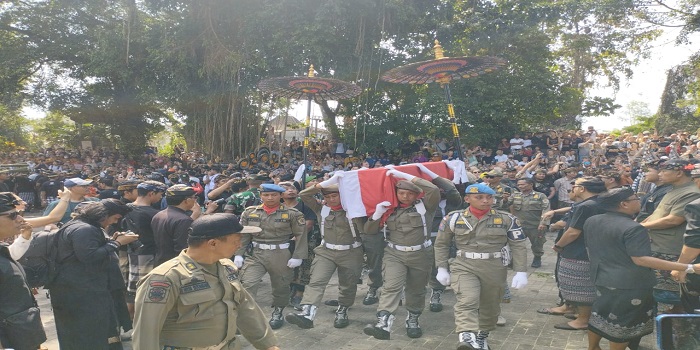 Prosesi upacara dan pelebon Tjokorda Gde Budi Suryawan.