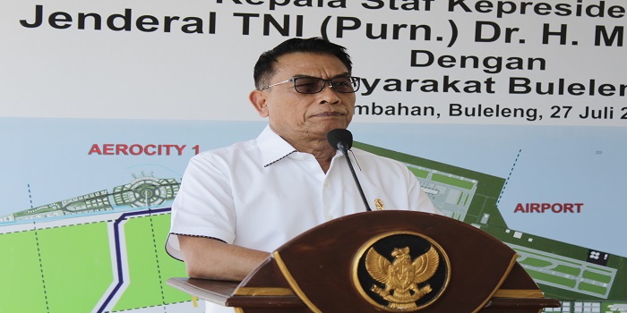 Kepala Staf Kepresidenan, Moeldoko saat melakukan kunjungan ke Desa Kubutambahan, Kamis siang.