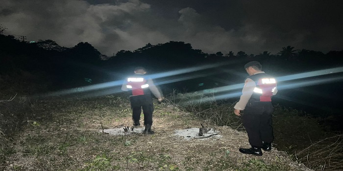Polisi mendatangi lokasi kebakaran di Nusa Penida.