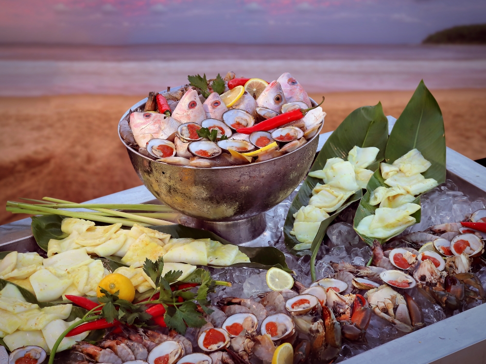 BARBEQUE PARTY: Mercure Bali Sanur Resort Ajak para Penggemar Seafood dalam All You Can Eat Setiap Hari Kamis, Harga Terjangkau Rp.198.000. (Mercure Bali Sanur Resort)