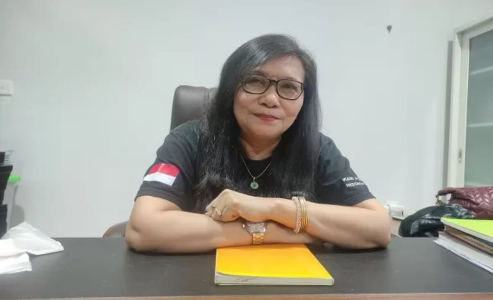 GERAM: Aktivis perempuan dan anak, Siti Sapurah mengancam propamkan Kapolres Badung jika tak serius tangani kasus paman perkosa ponakan.