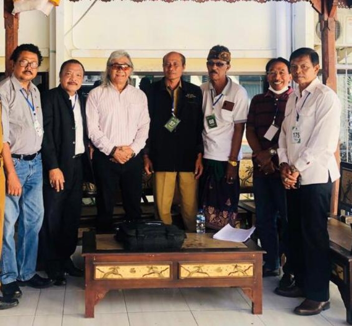 SAKSI: Lurah Jimbaran Wayan Kardiyasa, dan 2 mantan Lurah Jimbaran Made Tarib Widarta dan Nyoman Soka. (RADAR BALI PHOTO)