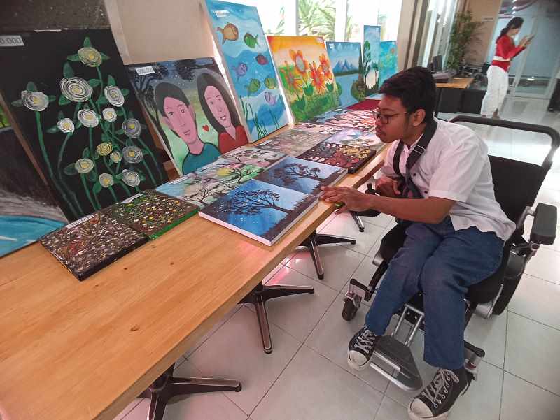 UNJUK KARYA : Indonesia Cinta Disabilitas (ICD) di Graha Nawasena, Rumah Harapan Kota Denpasar.(adrian suwanto/radar bali)