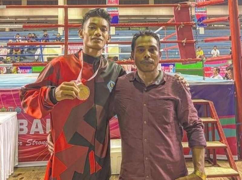 JADI ANDALAN : Jeklin Ndawajepi (kiri) saat mewakili Denpasar di Porprov Bali XV/2022 beberapa waktu lalu. (IG Jeklin Ndawajepi)