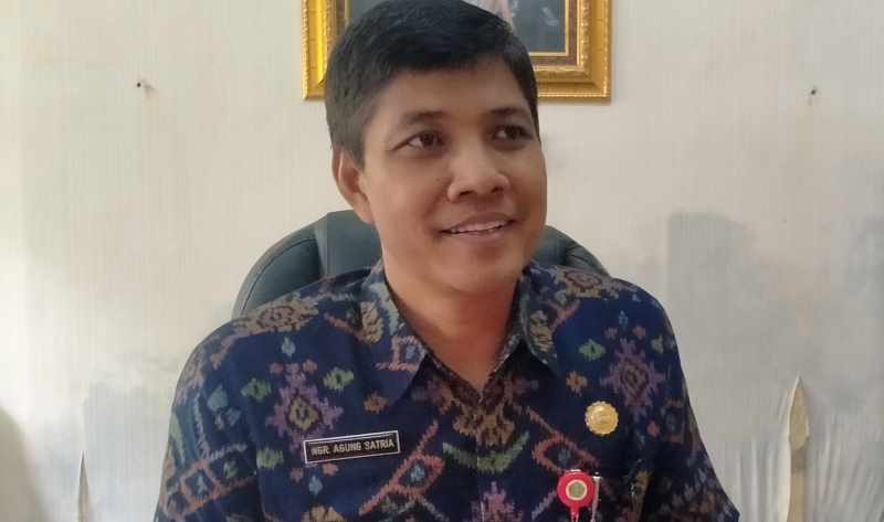 SIAPKAN KENAIKAN : Kepala Dinas (Dispar) Pariwisata Tabanan AA Ngurah Agung Satria Tenaya Ketua Badan Pengelola Pariwisata Tabanan.(juliadi/radarbali)