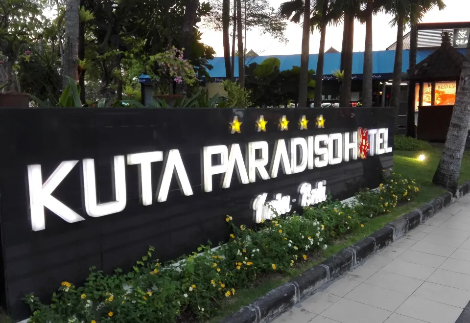 FINAL: Hotel Kuta Paradiso yang terletak di Kuta sudah dinyatakan sah milik Fireworks Ventures Limited setelah dilakukan eksekusi sita oleh PN Denpasar.