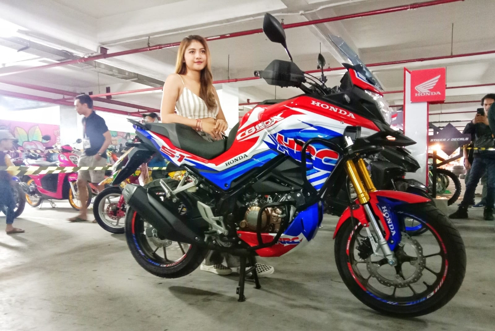 BERGENGSI: Salah satu motor peserta HMC 2023 Seri Bali Minggu di Dharma Negara Alaya Lumintang, Denpasar, Minggu (10/9/2023). (Made Sukamara/Radar Bali)