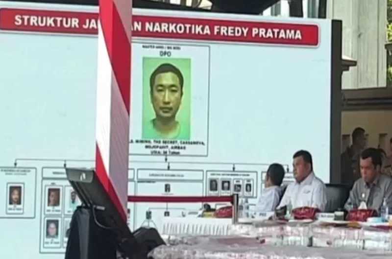 BUKAN BANDAR NIH, RAJA : Raja narkoba, Fredy Pratama ini kekayaannya melimpah. (JPG/jawapos)