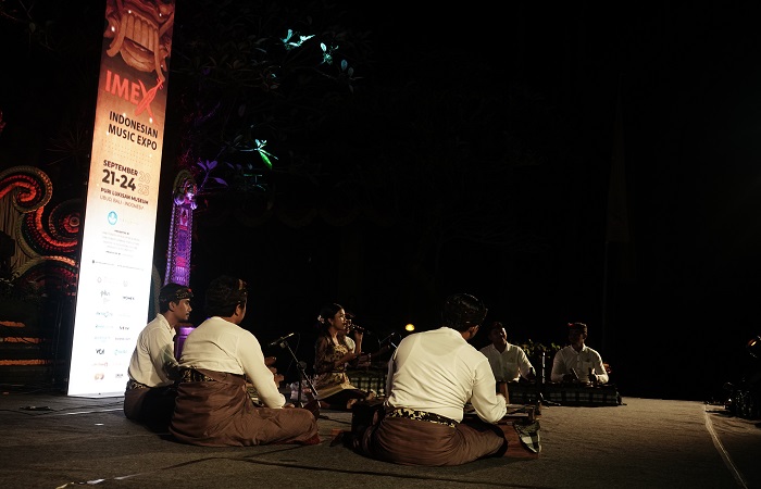 Penampilan kelompok Gamelan Suling Gita Semara, Peliatan, Ubud.