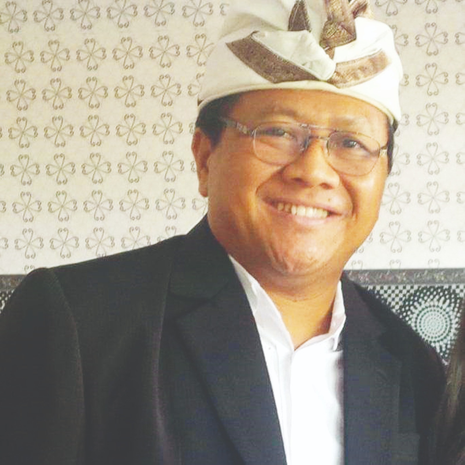 YAKIN BISA DIATASI : Prof. Dr. IB Raka Suardana (istimewa)