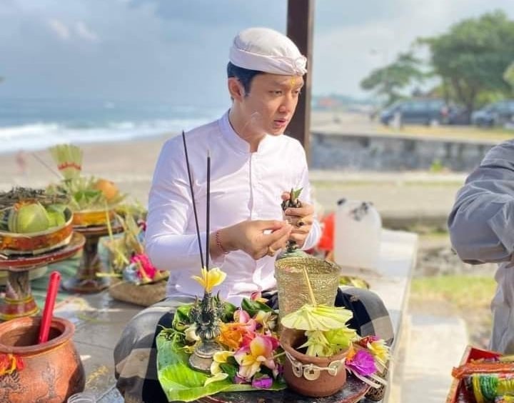 BELUM TERSANGKA: Meski Jero Dasaran Alit sudah diperiksa 3,5  jam Polres Tabanan belum tetapkan tersangka.