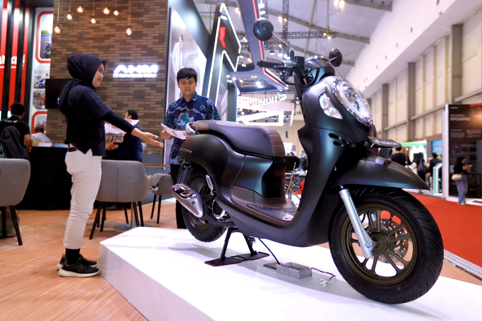 AHM Rilis New Honda Scoopy