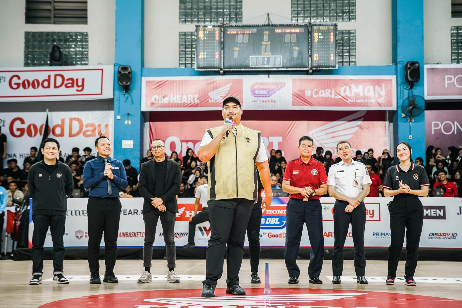 SPESIAL: Menpora Dito Ariotedjo saat mengumumkan venue Final Honda DBL with Kopi Good Day 2023 DKI Jakarta Series (29/10/2023). (DBL Indonesia)