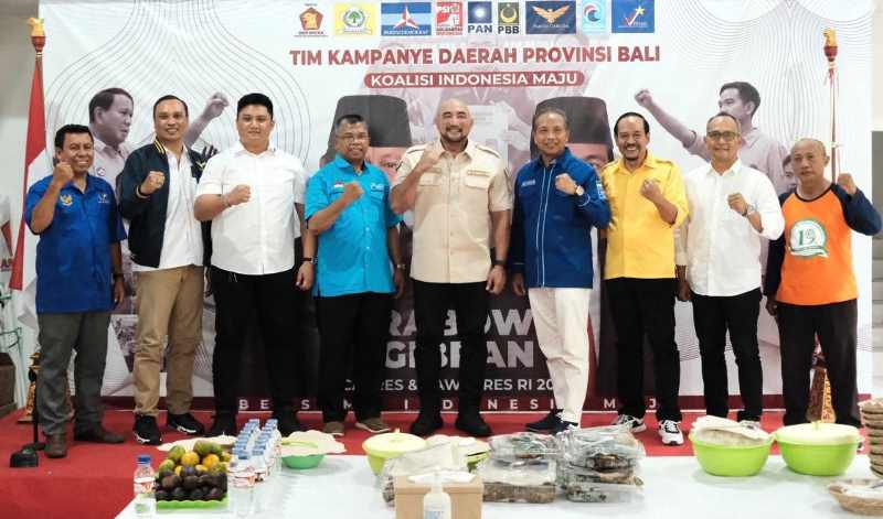 KONSOLIDASI: Sembilan partai pengusung  Prabowo -Gibran melakukan pertemuan di Kantor DPD Gerindra Bali.( Foto: DPD Gerindra Bali untuk Radar Bali)
