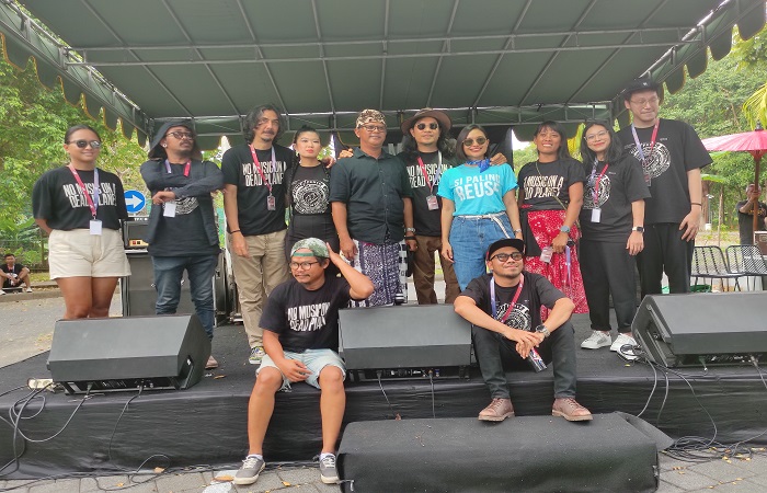 Para musisi dan band yang terlibat di album Sonic/Panic.