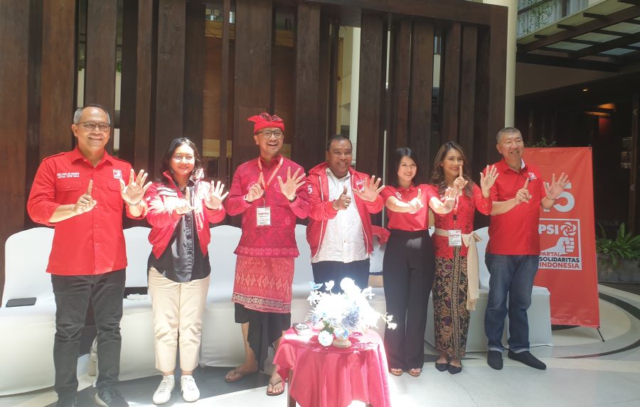 MASIH DUKUNG GANJAR: Caleg PSI Bali untuk DPR RI I Gusti Ngurah Harta tetap mendukung Ganjar - Mahfud meski PSI sudah bergabung ke Gibranku.