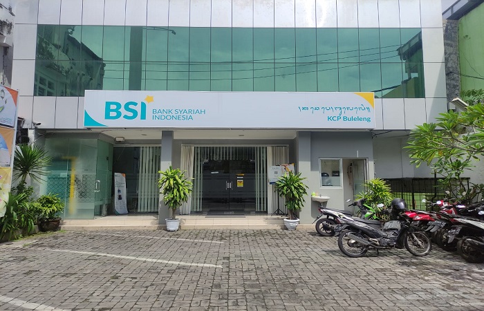 Bank Syariah Indonesia (BSI) Kantor Cabang Pembantu Buleleng di Jalan Erlangga, Singaraja.