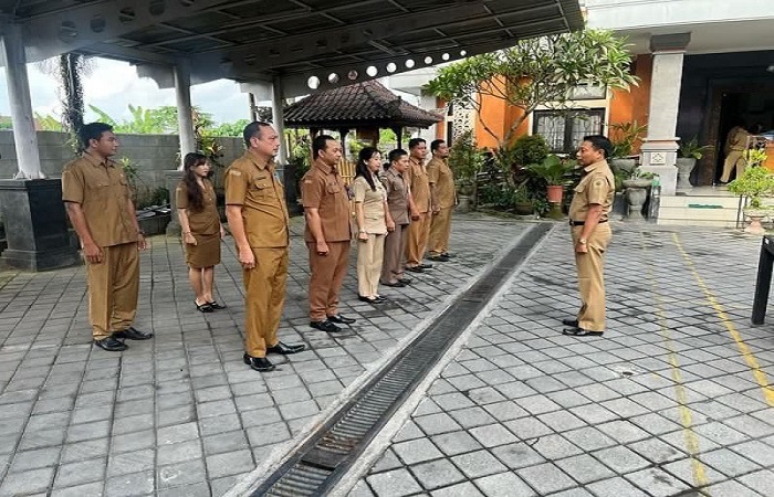 Pemkab Gianyar menerbitkan SE no 800/8827/BKPSDM/2023 tentang Netralitas ASN dan non ASN di Pemkab Gianyar pada Pemilu 2024.