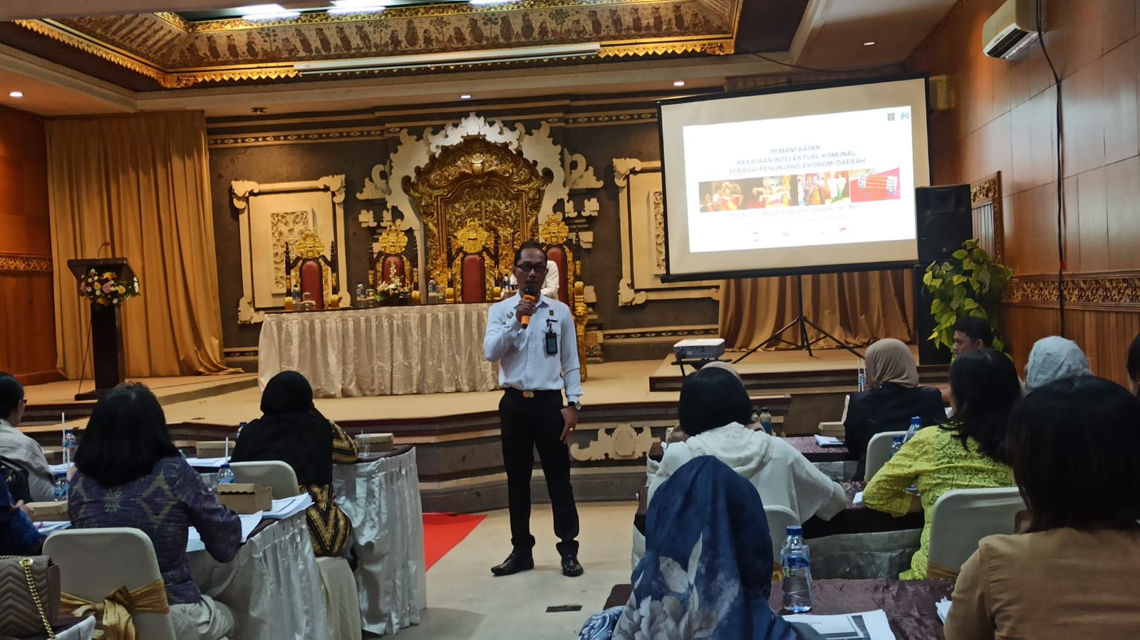 SOSIALISASI: Kepala Bidang Riset Inovasi Ilmu Pengetahuan dan Teknologi, Badan Riset dan Inovasi Daerah (Brida) Kabupaten Badung, I Komang Suantara mewakili Plt Kepala Brida Badung, I Gusti Ayu Agung