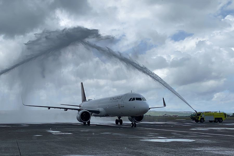 SELEBRASI: Inagurasi pesawat menyambut kedatangan perdana penerbangan langsung India - New Delhi India di Bandara I Gusti Ngurah Rai Sabtu (2/12/2023).