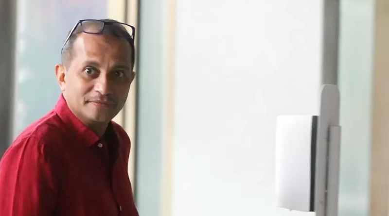 BISA GIGIT TEMAN LAIN : Wakil Menteri Hukum dan HAM (Wamenkumham) Edward Omar Sharif Hiariej. (dery ridwansah/jawapos.com)