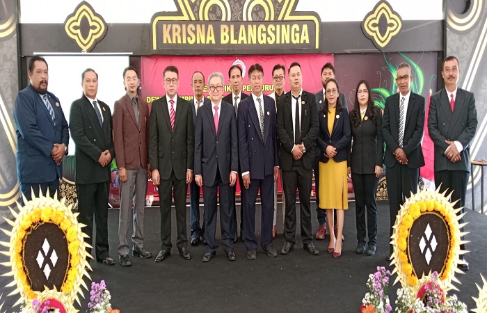 Ppara pengurus Ikadin dilantik kemarin. Mereka diminta harus netral dalam pemilu 2024 mendatang.