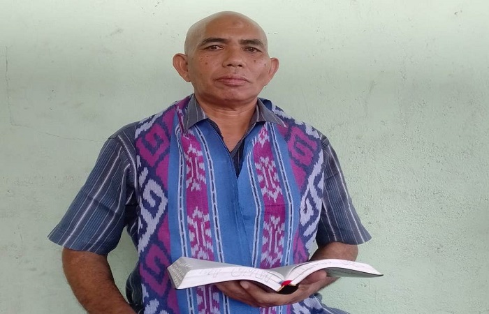 Arnoldus Dhae, S.Fil