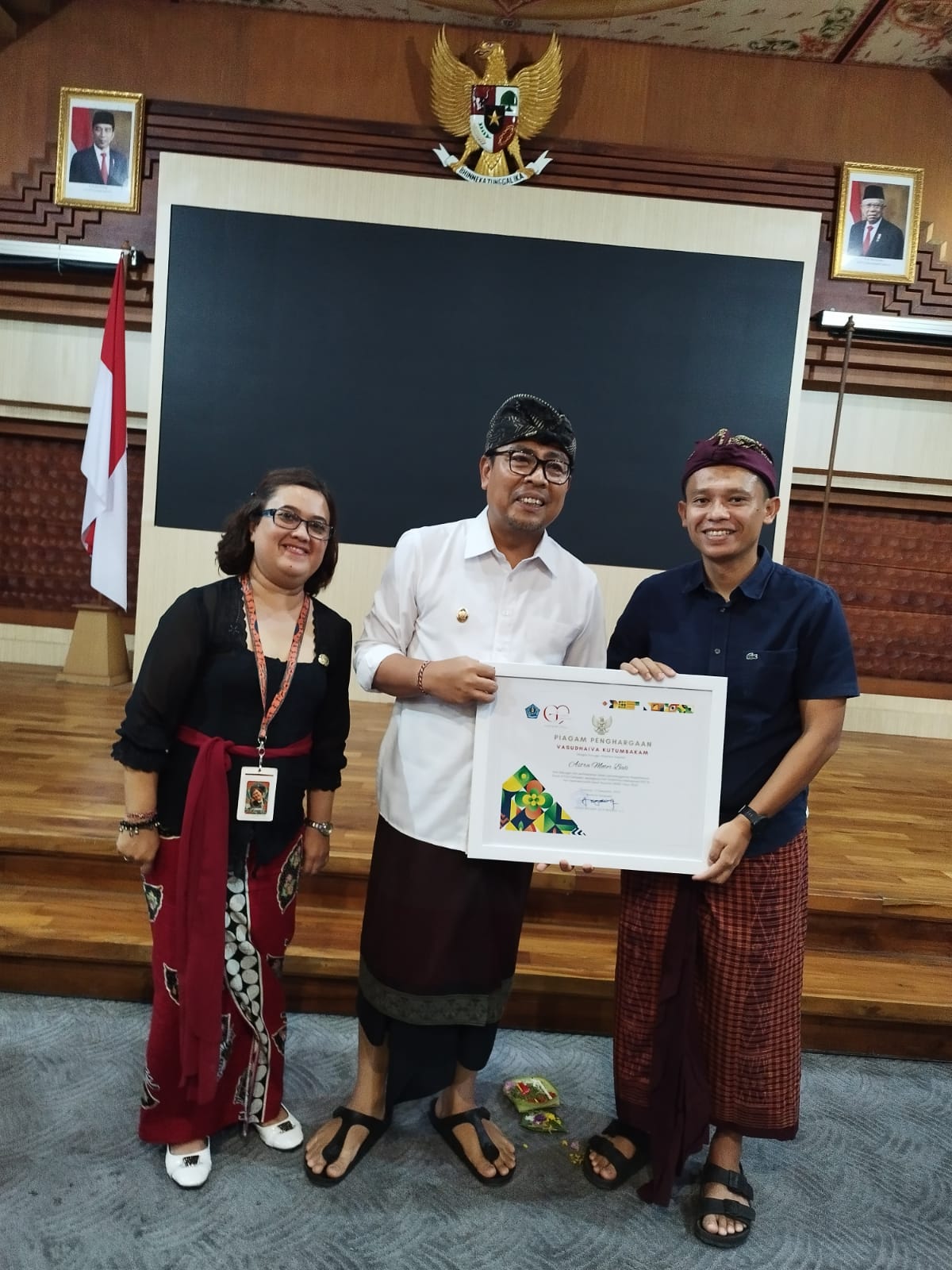 Astra Motor Bali menerima penghargaan Vasudhaiva Kutumbakam dari Pemerintah Kota Denpasar