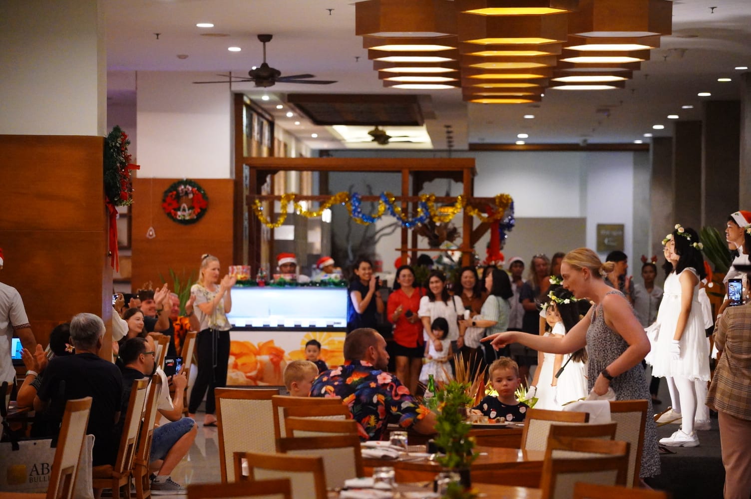 peningkatan tingkat hunian hotel yang dioperasikan oleh PT Hotel Indonesia Group (HIG)