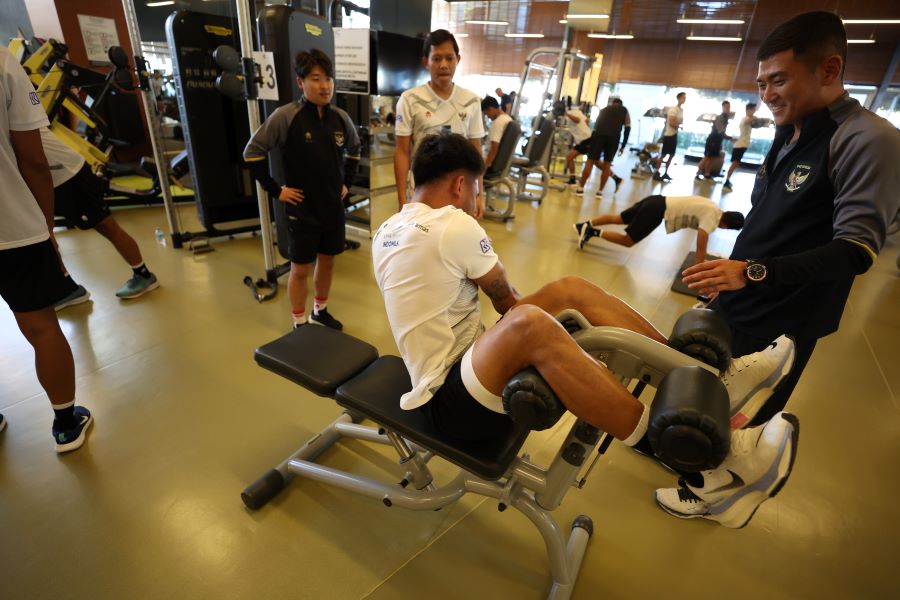 PROGRAM TC:Timnas Indonesia memperkuat fisik dengan berlatih di pusat kebugaraan (Fitnes Center) Hotel Titanic Deluxe Golf Belek, Antalya, Turki