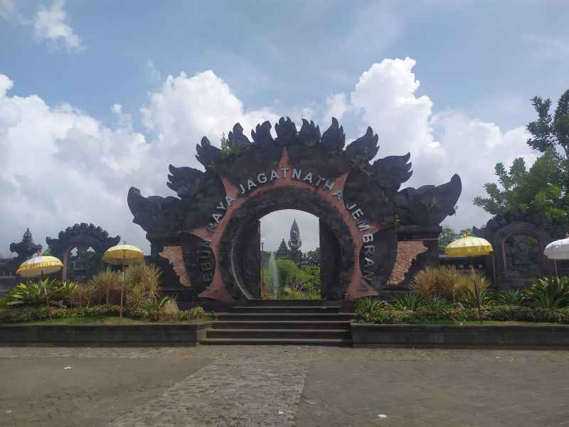 JADI MILIK PEMKAB: Kebun Raya Jagatnatha Jembrana sudah sah milik pemkab Jembrana. (m.basir/radar bali)