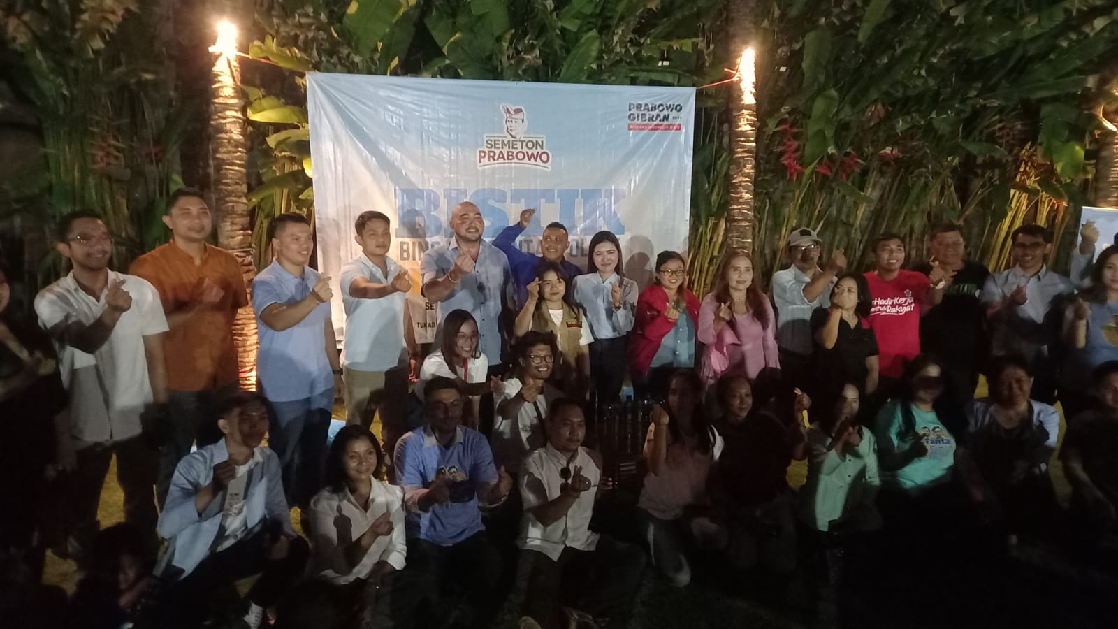SADAR MEMILIH, BALI METAKSU: Relawan Semeton Prabowo menggelar Bincang Santai Politik Selasa kemarin (16/1)