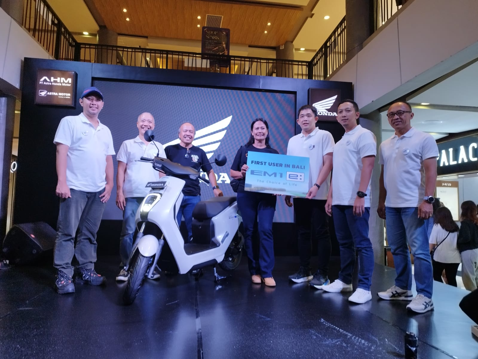 Peluncuran secara resmi sepeda motor listrik Honda EM1 e:
