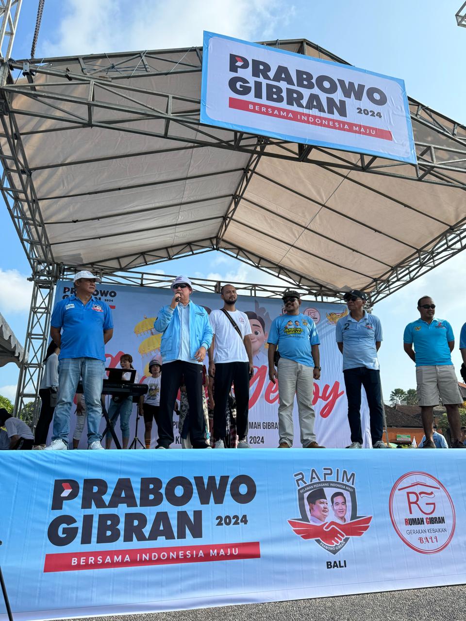 DUKUNG 02: Sunday Gemoy di lapangan Puputan Klungkung, Semarapura, Minggu pagi (28/1/2024). (Gus Ega For Radar Bali)